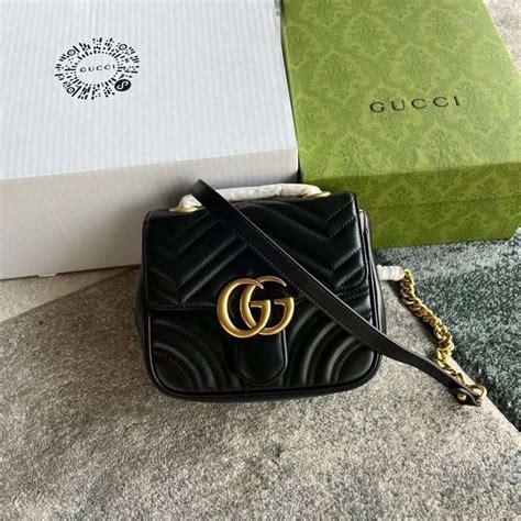 gucci logo sling bag